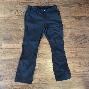 Duluth Trading Co Women's Black Hiking Pants size 4 inseam 29 in